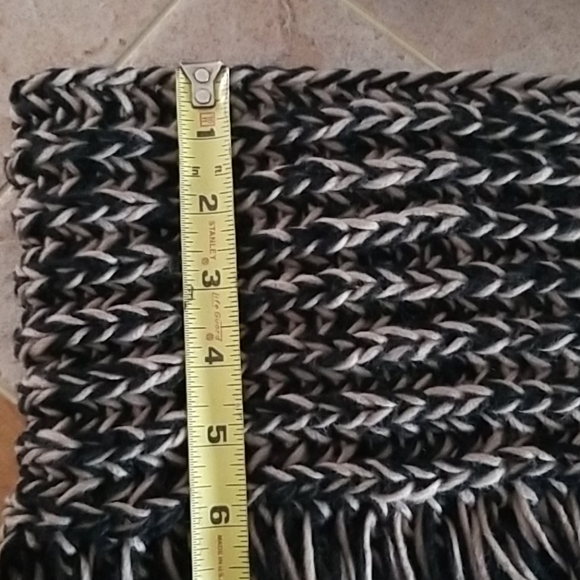 R fashion Apparel Fashion Scarf - Picture 8 of 10